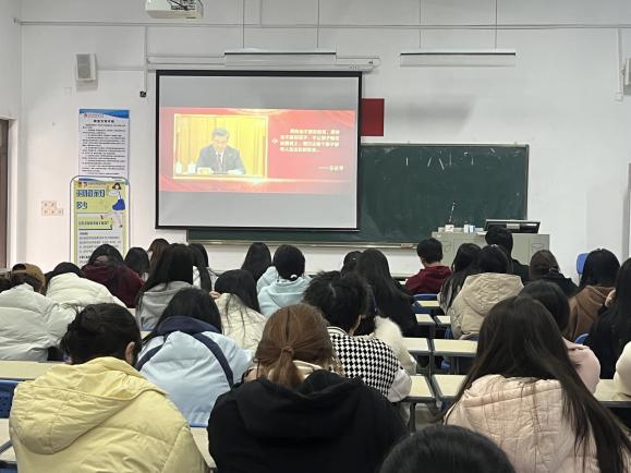 82f4d1c6d490c755212335f8b2fe836