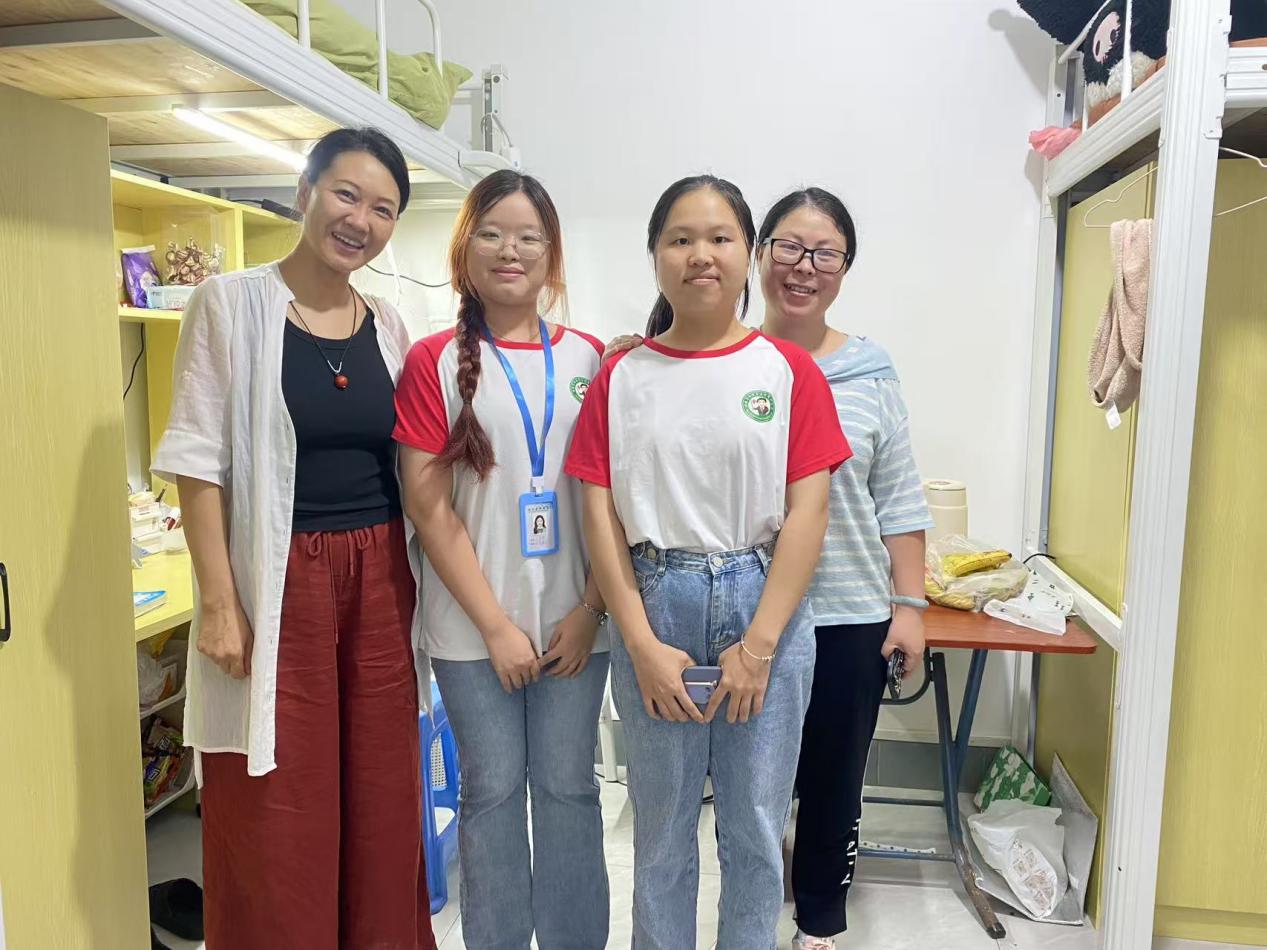 ee9f4d270c55aa423a8cdf9cbfff5b9