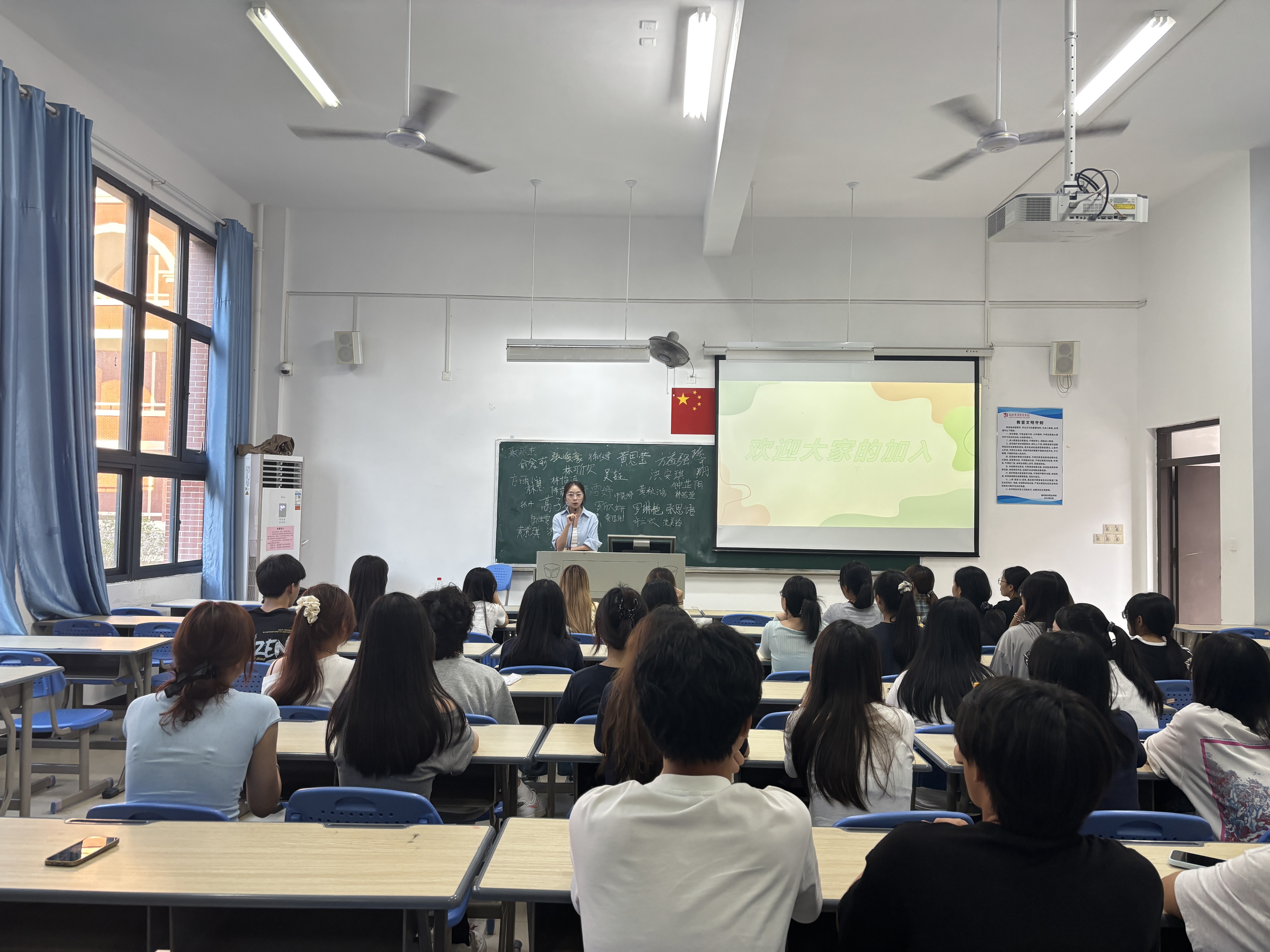 4858fc92a569624614cd8703bc740fda_