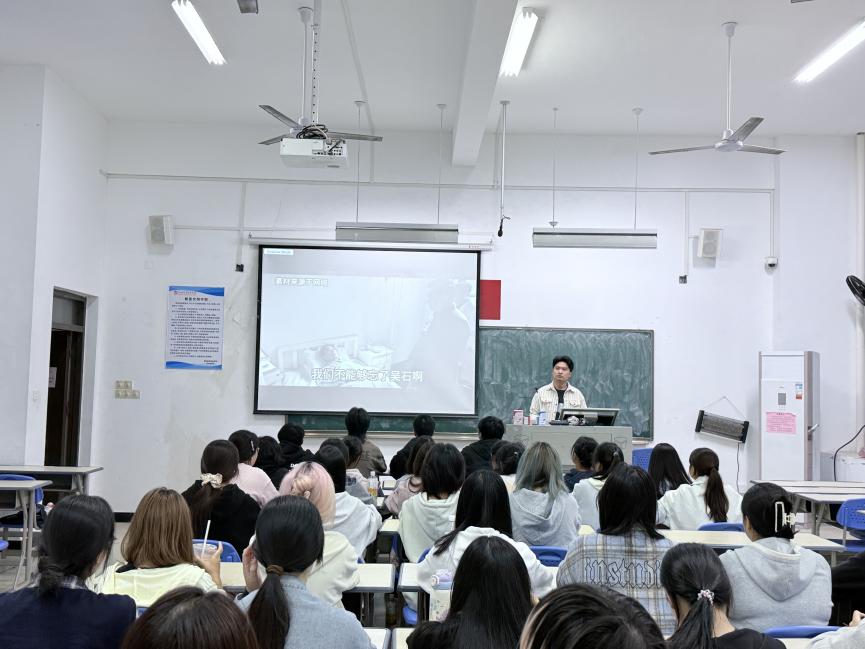 F:/郑智/英华/稿子/2025--2026第一学期/图片/第16期/33333333.jpg33333333