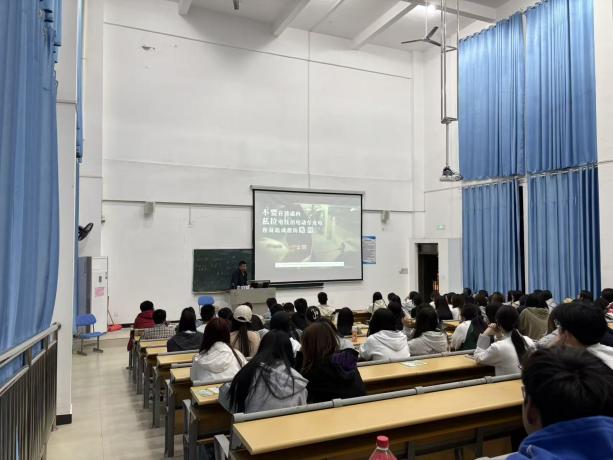 eba6b71b8a8593af30d859174bab8809