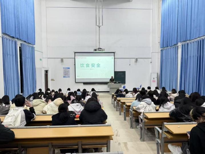 45f7d47a541fe36e46e4b2ccc793837