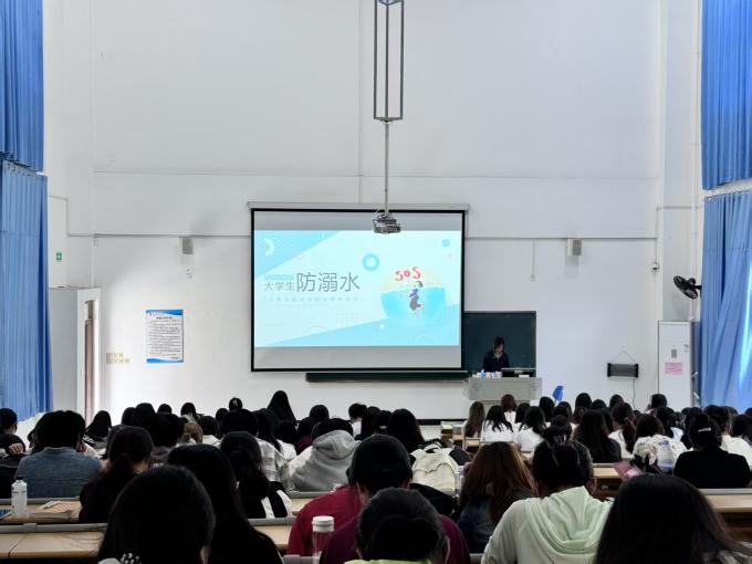 bf8b0e79bbb7ff222861a7884538fd5