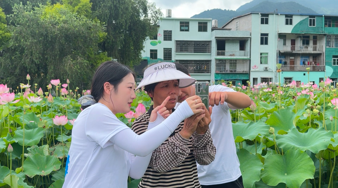 76b929dca51d6fc843357b49b8d56eb