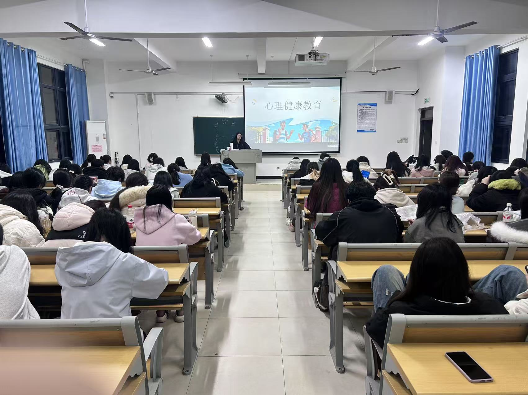 f7db2203b7a70b7626ad5e3d09bfb017