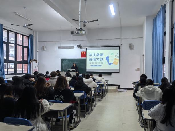 37f02bf36f5bce9055654e2fe881870a