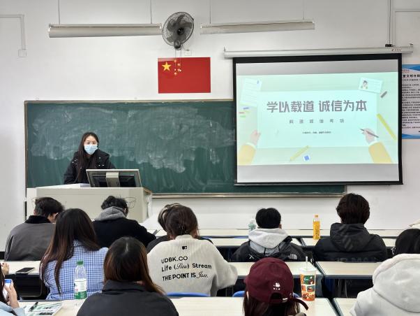 6a4780cac7bd42fa9f2513bd491233f4